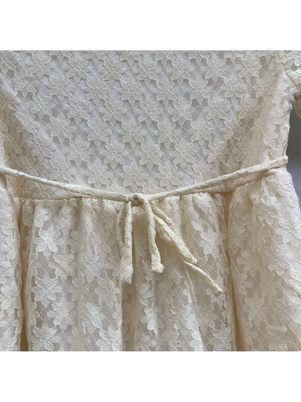 Beautees Lace Dress with Embroidered Flowers, Size Medium